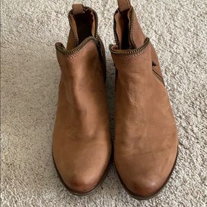 Lucky bartalino bootie (cognac)